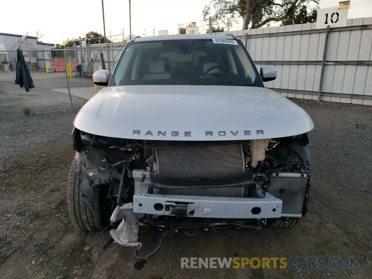 5 Photograph of a damaged car SALGS5SE0LA414854 LAND ROVER RANGEROVER 2020