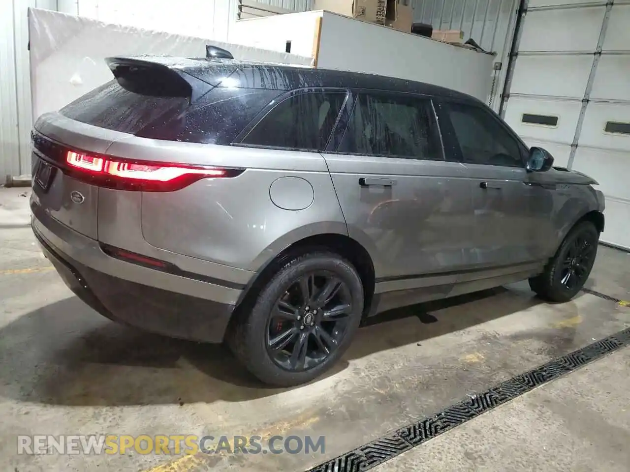 3 Photograph of a damaged car SALYK2EX9LA273685 LAND ROVER RANGEROVER 2020