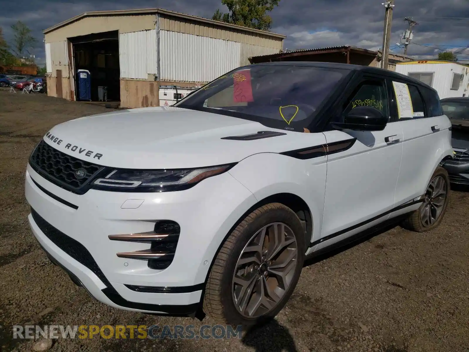 2 Photograph of a damaged car SALZL2FX5LH041172 LAND ROVER RANGEROVER 2020