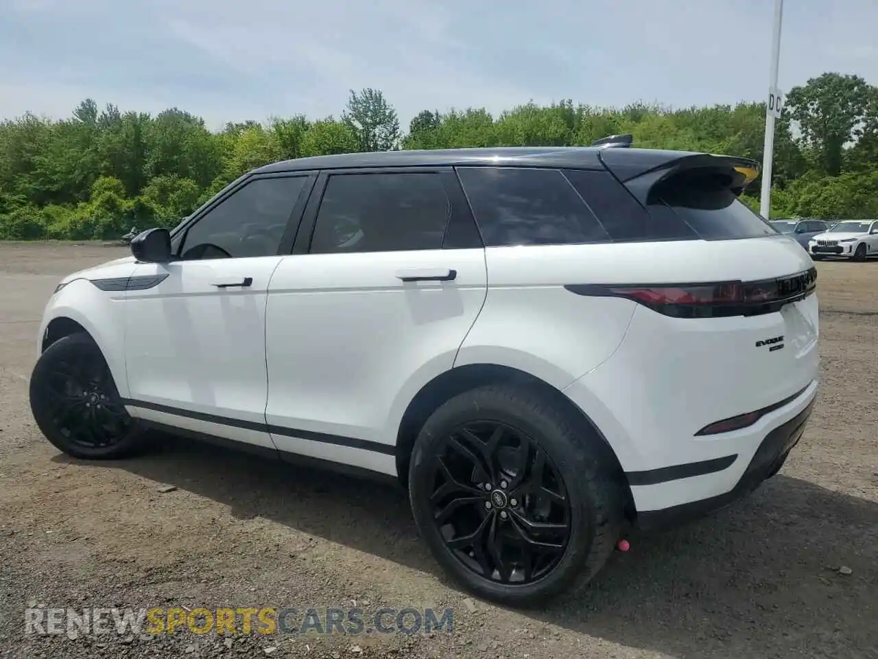 2 Photograph of a damaged car SALZP2FX1LH075839 LAND ROVER RANGEROVER 2020