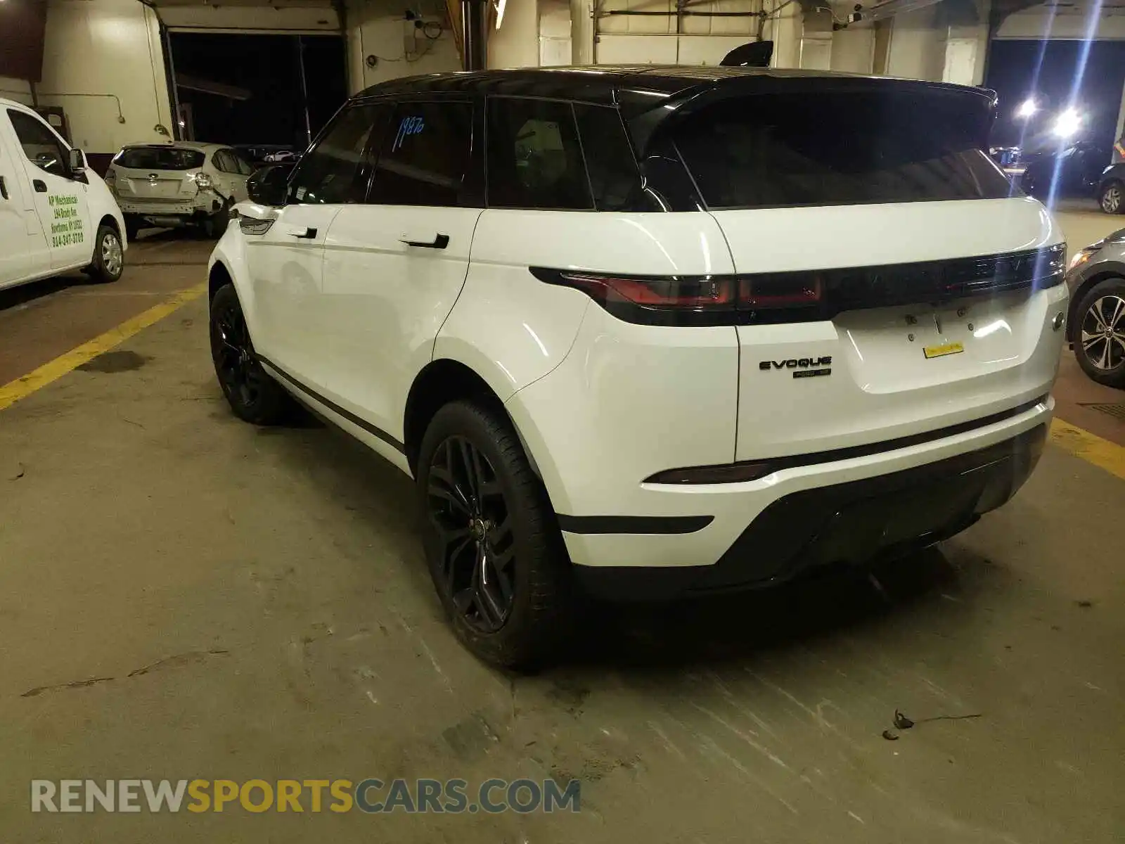 3 Photograph of a damaged car SALZP2FX2LH047970 LAND ROVER RANGEROVER 2020