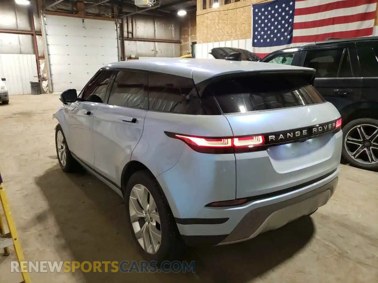 2 Photograph of a damaged car SALZP2FX6LH080695 LAND ROVER RANGEROVER 2020