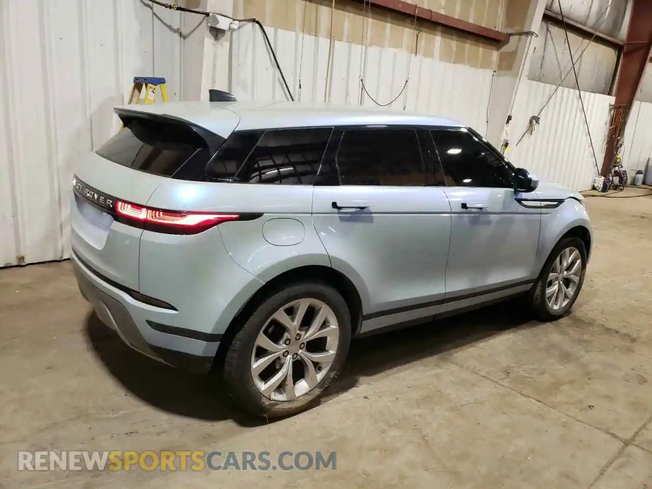 3 Photograph of a damaged car SALZP2FX6LH080695 LAND ROVER RANGEROVER 2020