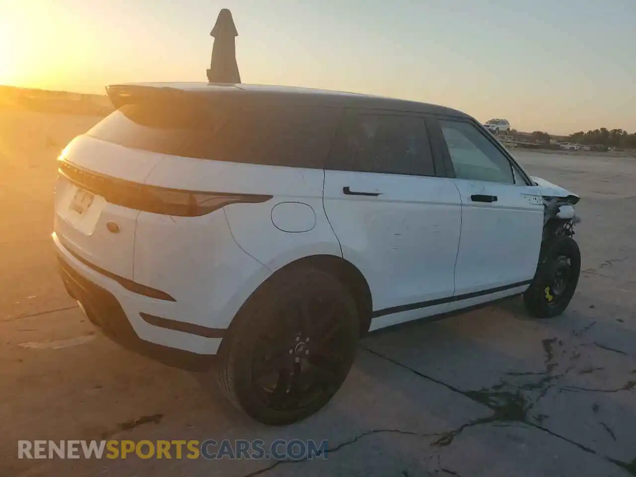 3 Photograph of a damaged car SALZP2FX6LH092961 LAND ROVER RANGEROVER 2020