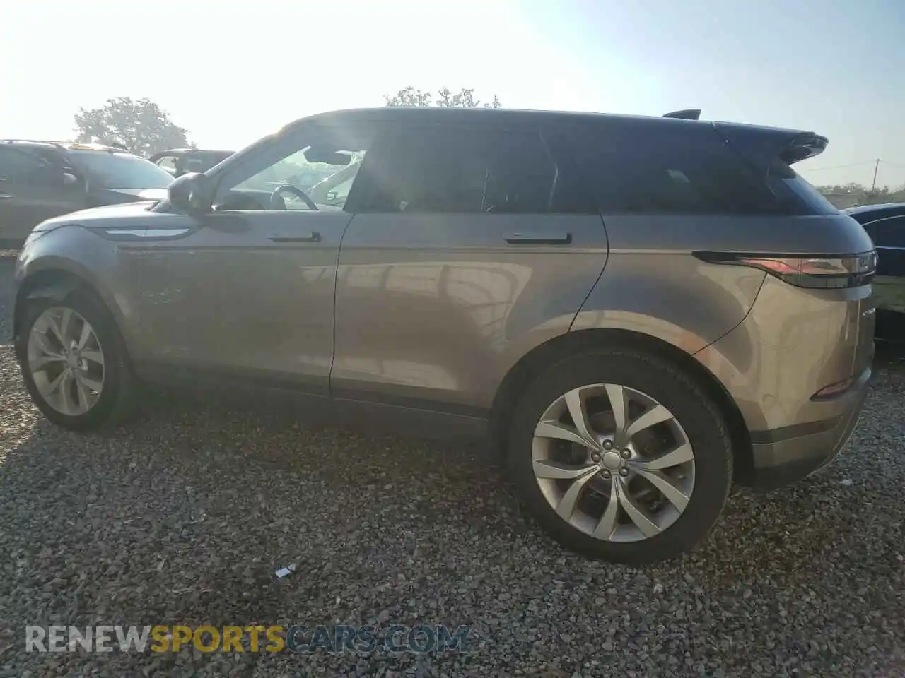 2 Photograph of a damaged car SALZP2FX7LH021557 LAND ROVER RANGEROVER 2020