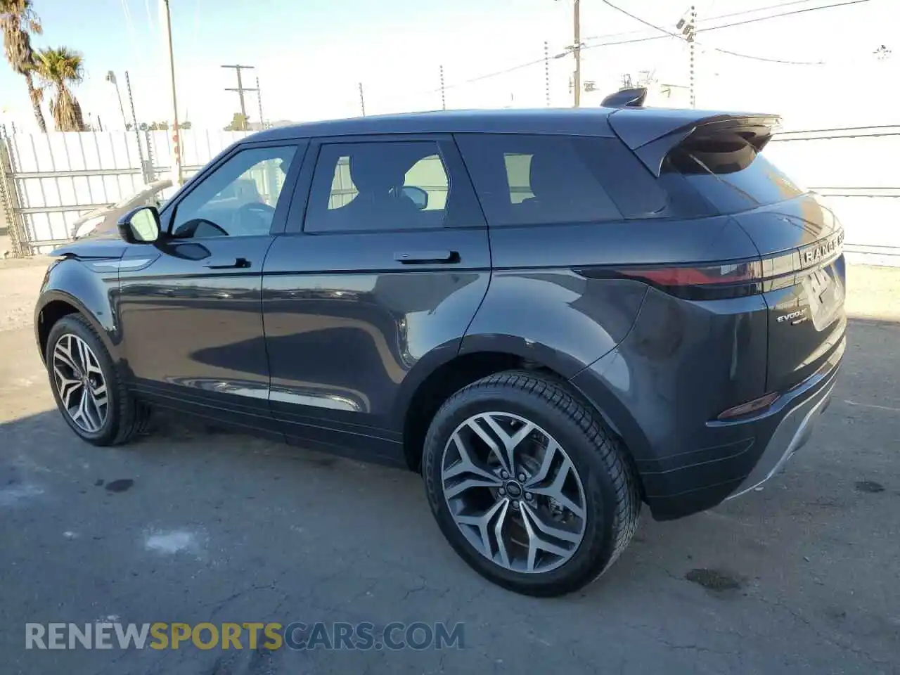 2 Photograph of a damaged car SALZP2FX7LH118063 LAND ROVER RANGEROVER 2020