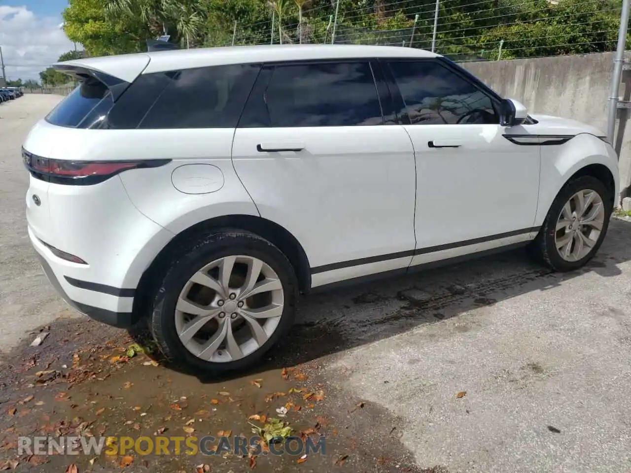 3 Photograph of a damaged car SALZP2FX9LH076835 LAND ROVER RANGEROVER 2020