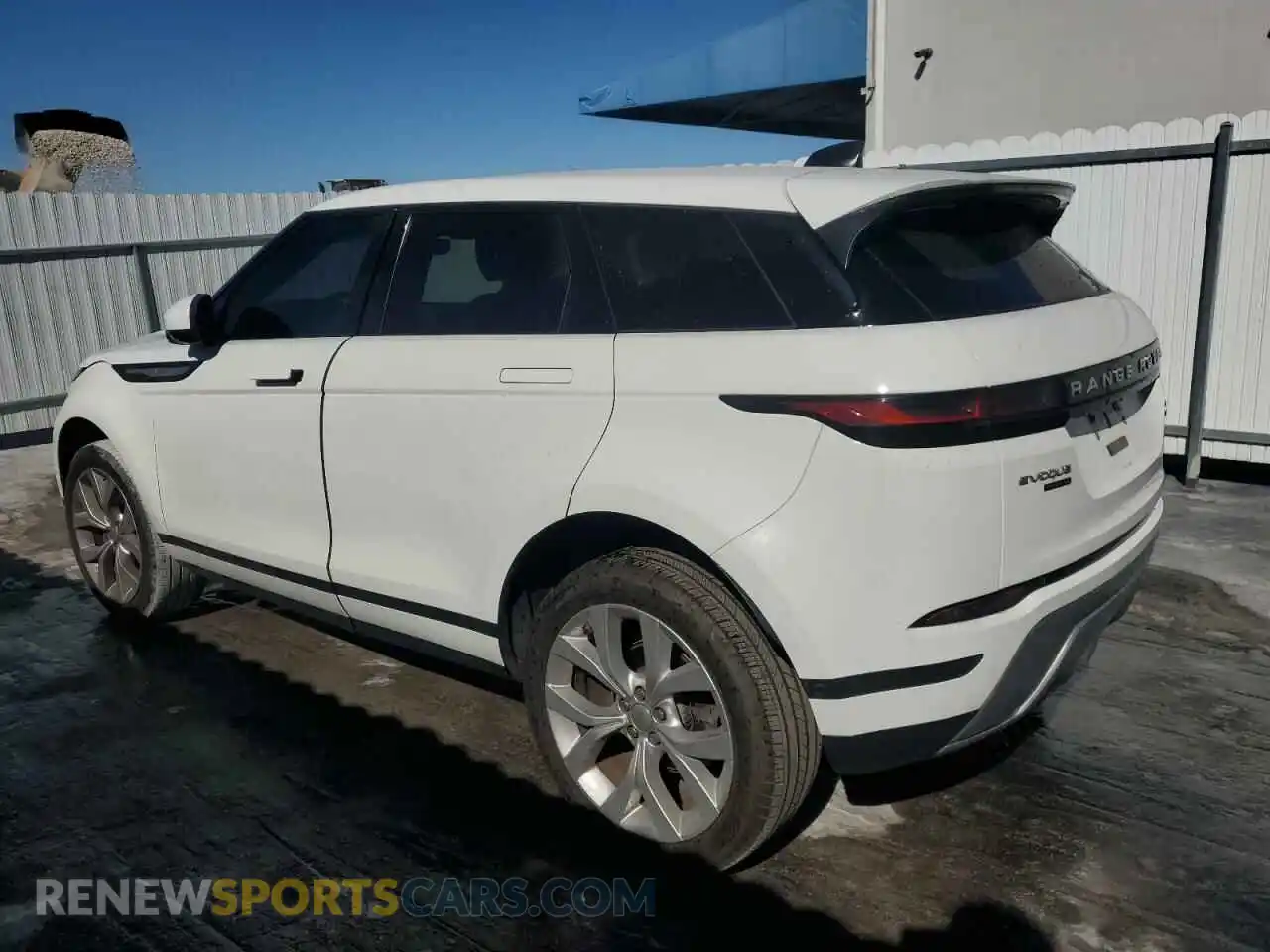 2 Photograph of a damaged car SALZP2FX9LH077872 LAND ROVER RANGEROVER 2020