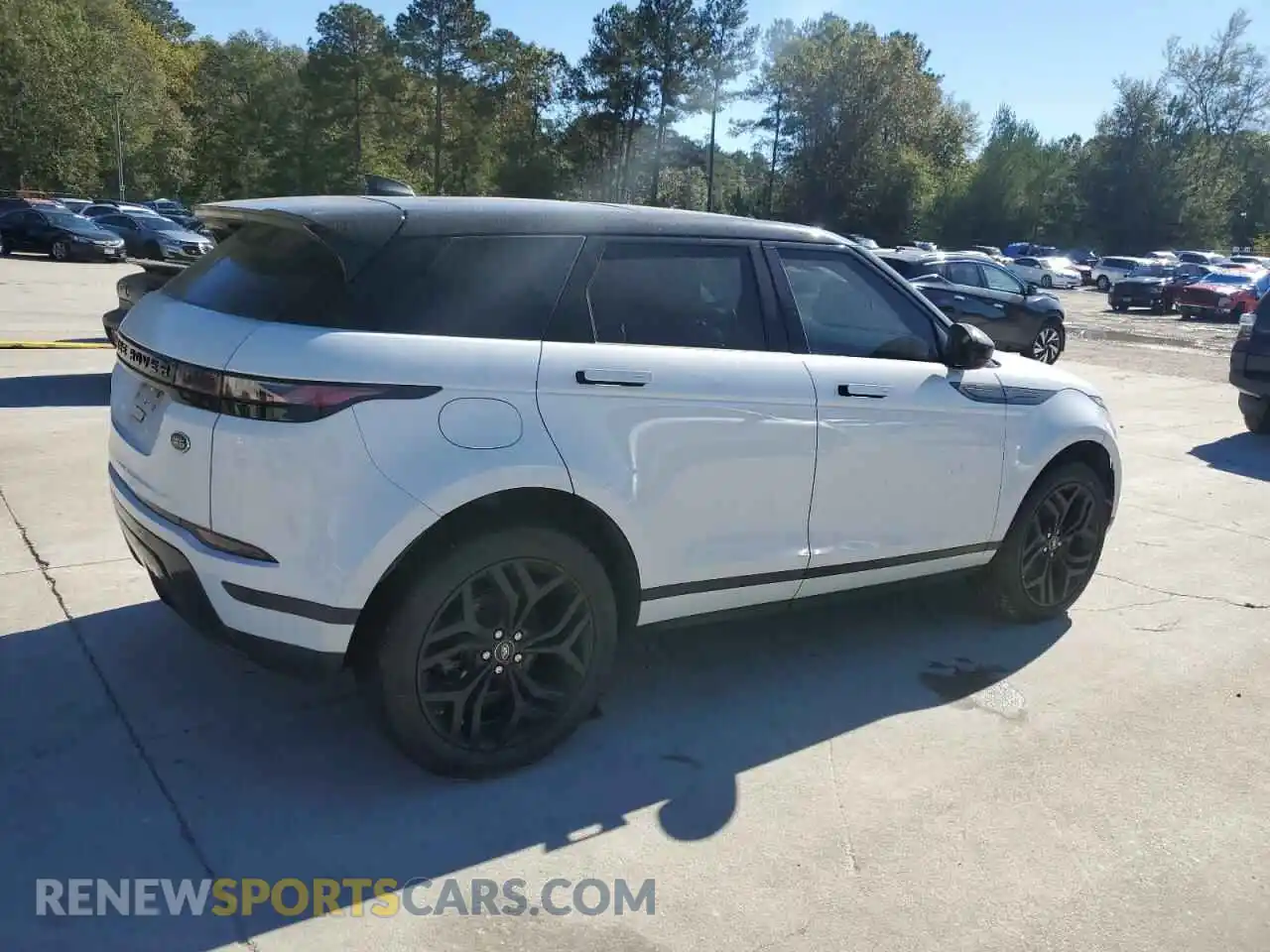 3 Photograph of a damaged car SALZP2FX9LH117528 LAND ROVER RANGEROVER 2020