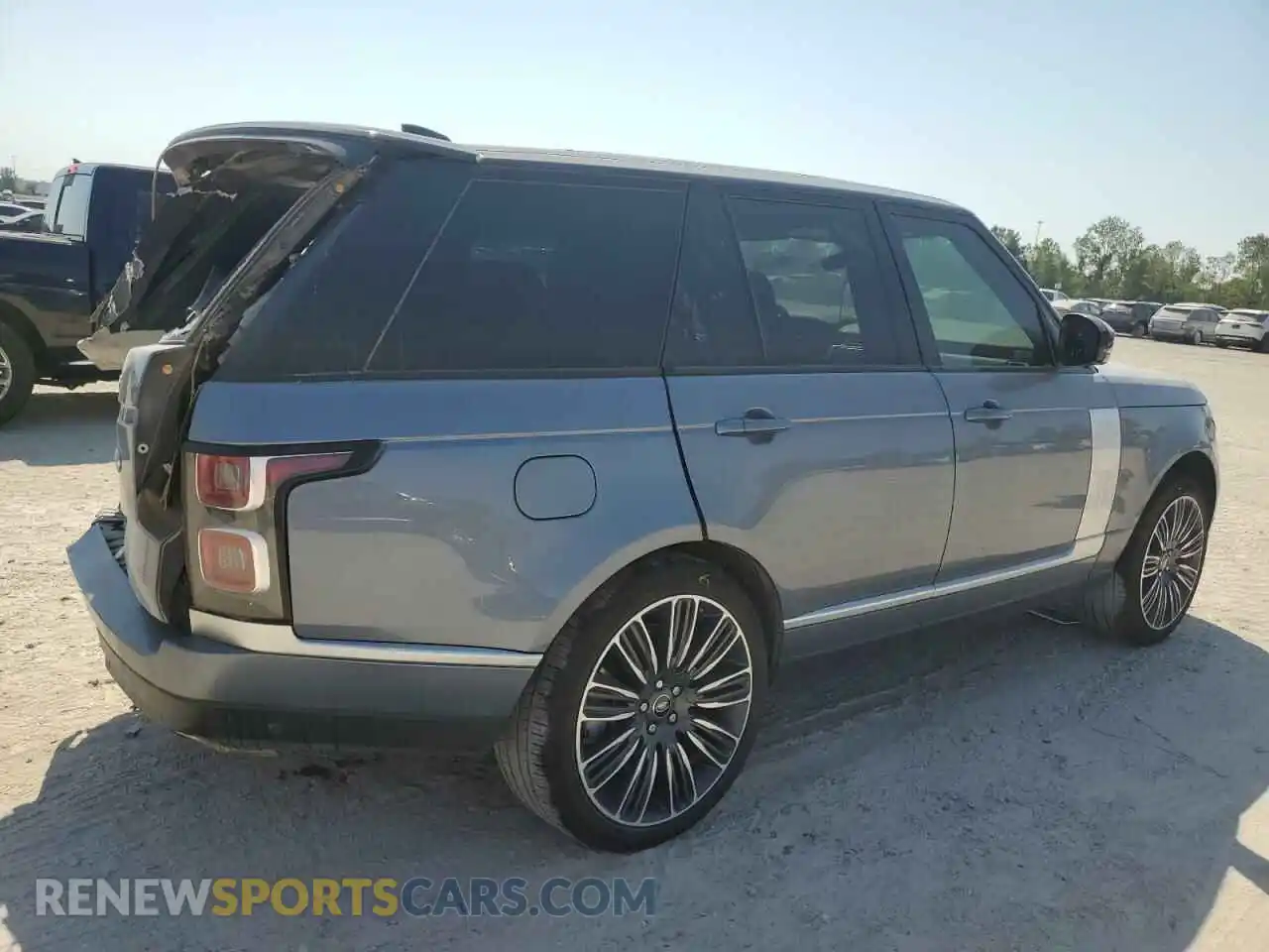 3 Photograph of a damaged car SALGS2RU8MA434010 LAND ROVER RANGEROVER 2021