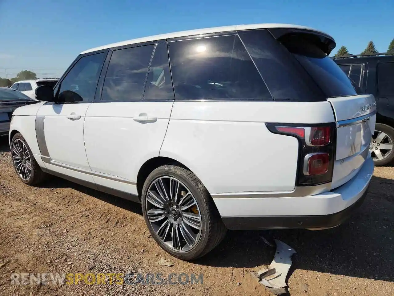2 Photograph of a damaged car SALGS2RUXMA423588 LAND ROVER RANGEROVER 2021