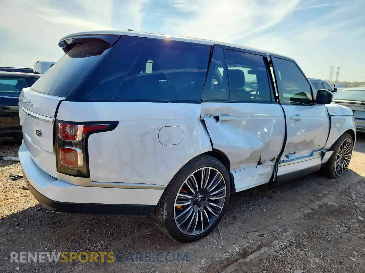 3 Photograph of a damaged car SALGS2RUXMA423588 LAND ROVER RANGEROVER 2021