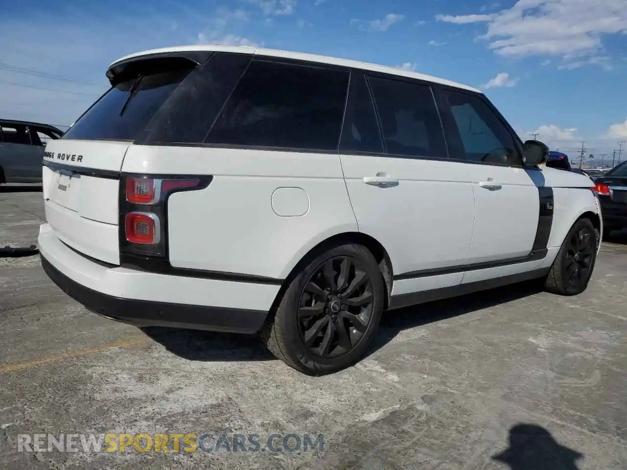 3 Photograph of a damaged car SALGS2RUXMA448832 LAND ROVER RANGEROVER 2021