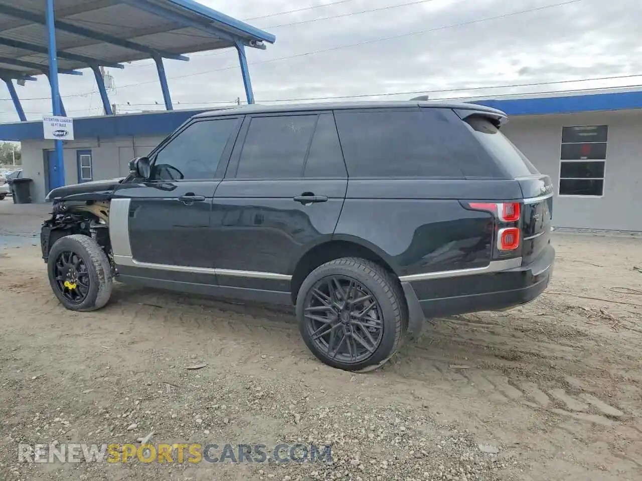 2 Photograph of a damaged car SALGS2RUXMA455733 LAND ROVER RANGEROVER 2021