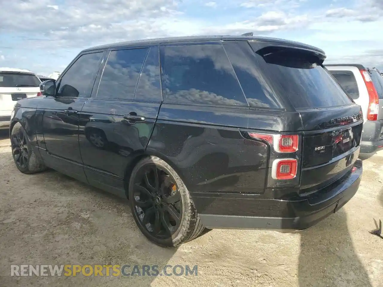 2 Photograph of a damaged car SALGS2SE2MA450139 LAND ROVER RANGEROVER 2021