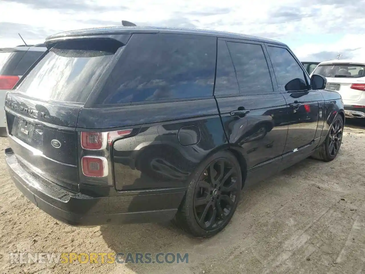 3 Photograph of a damaged car SALGS2SE2MA450139 LAND ROVER RANGEROVER 2021