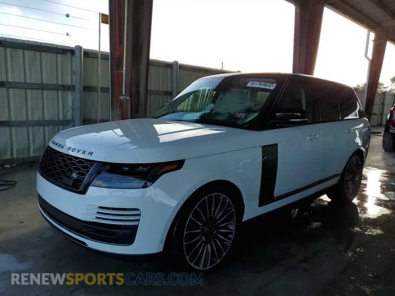 2 Photograph of a damaged car SALGS2SE3MA428554 LAND ROVER RANGEROVER 2021