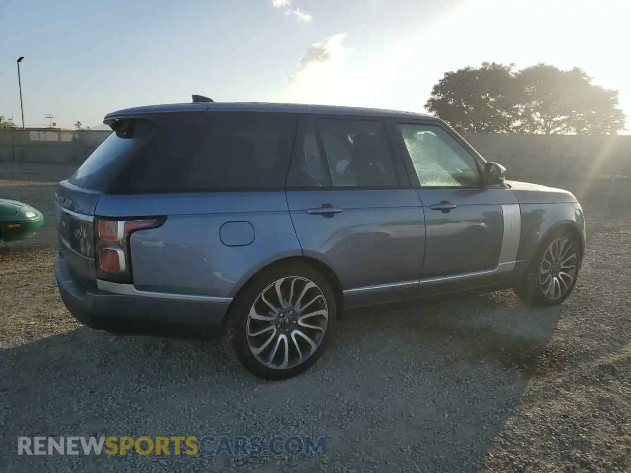 3 Photograph of a damaged car SALGS2SE7MA420277 LAND ROVER RANGEROVER 2021
