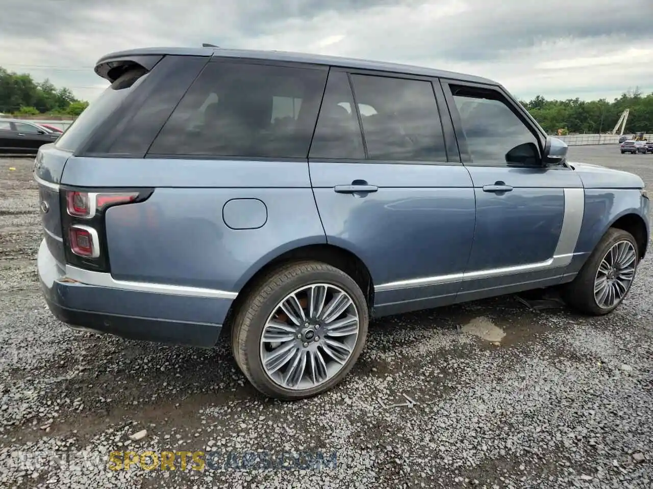 3 Photograph of a damaged car SALGS2SE8MA443065 LAND ROVER RANGEROVER 2021