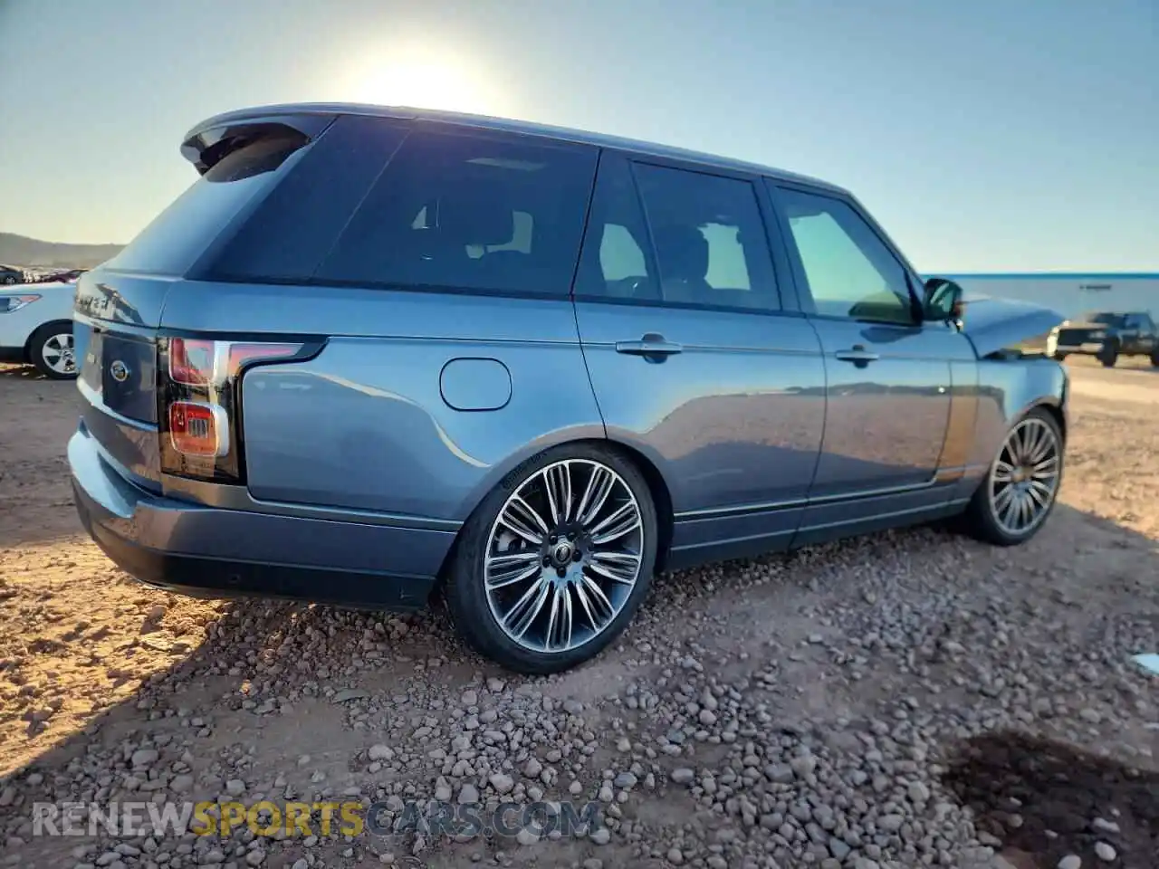 3 Photograph of a damaged car SALGS2SEXMA421603 LAND ROVER RANGEROVER 2021