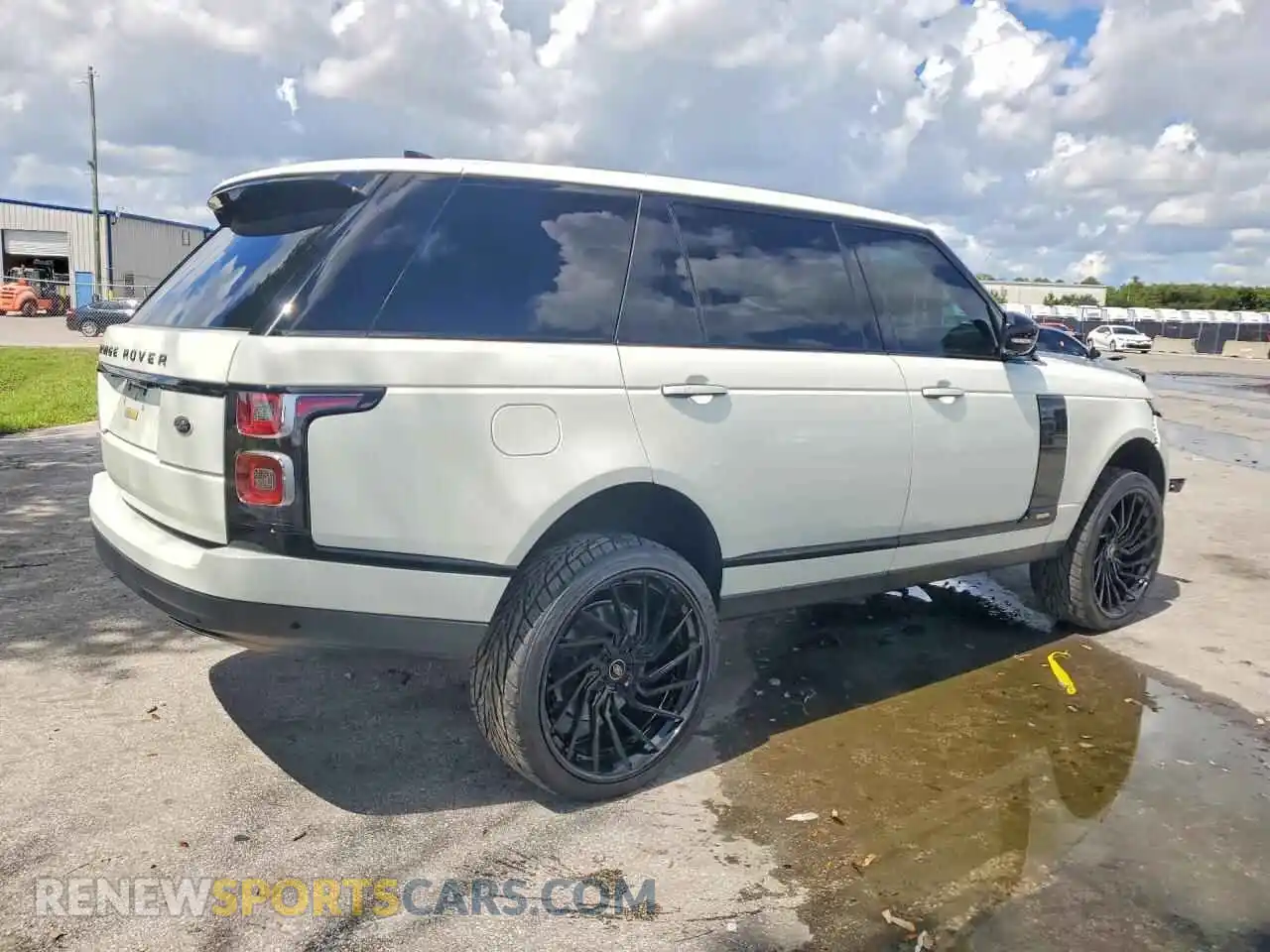 3 Photograph of a damaged car SALGU5SE5MA441284 LAND ROVER RANGEROVER 2021