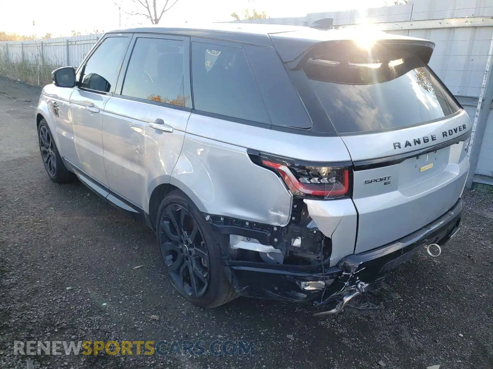 3 fotografías del automóvil dañado SALWR2RK5MA750082 LAND ROVER RANGEROVER 2021