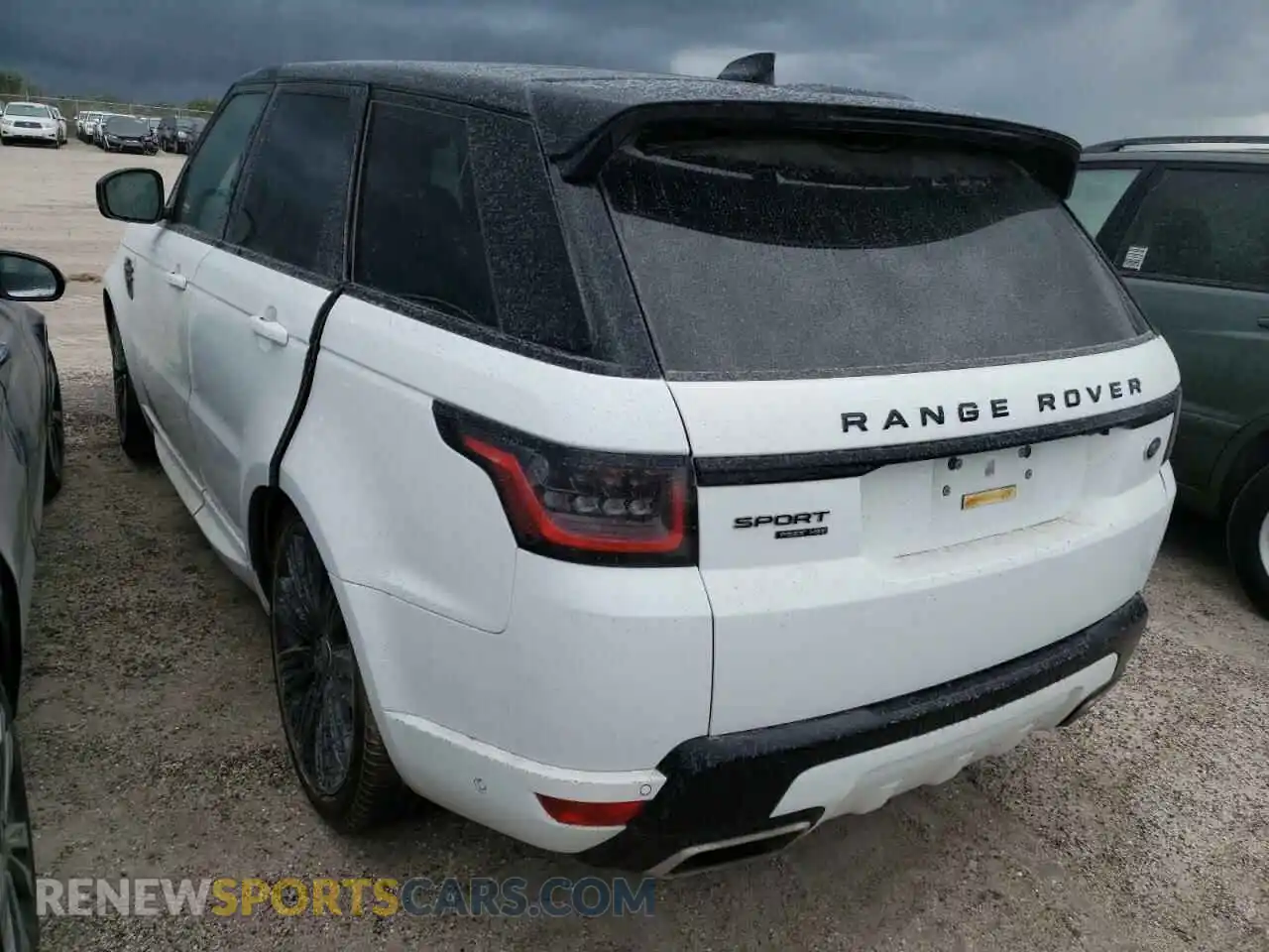 3 Photograph of a damaged car SALWR2SE2MA756586 LAND ROVER RANGEROVER 2021