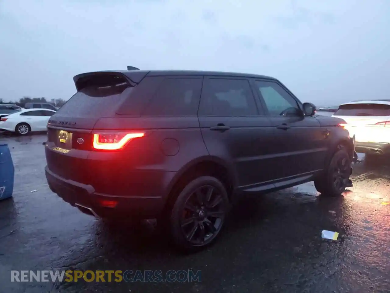 3 Photograph of a damaged car SALWR2SE9MA771408 LAND ROVER RANGEROVER 2021