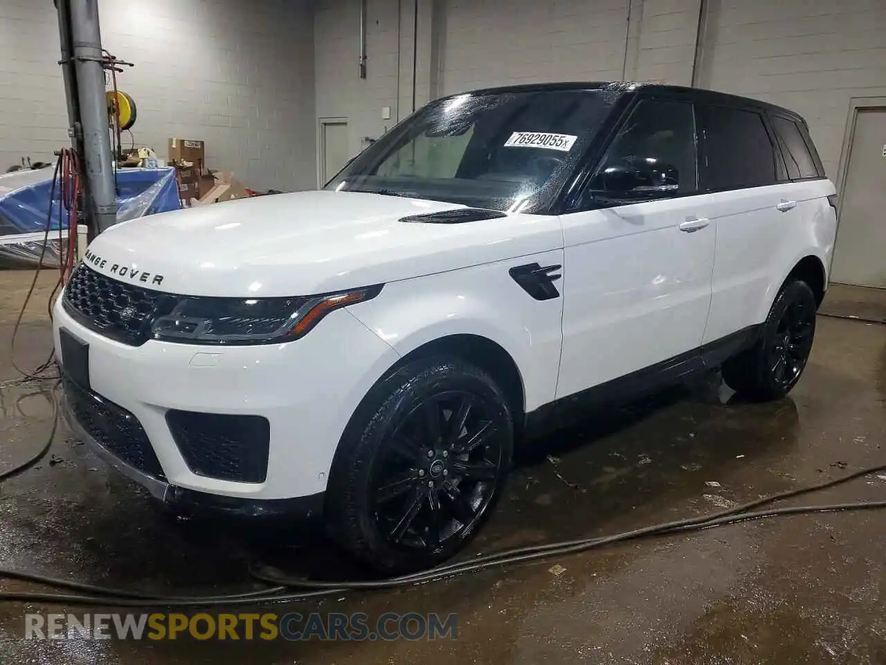 1 Photograph of a damaged car SALWR2SU8MA786697 LAND ROVER RANGEROVER 2021