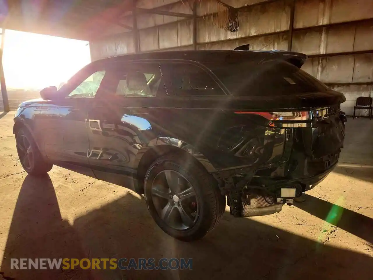 2 Photograph of a damaged car SALYJ2EX8MA315784 LAND ROVER RANGEROVER 2021