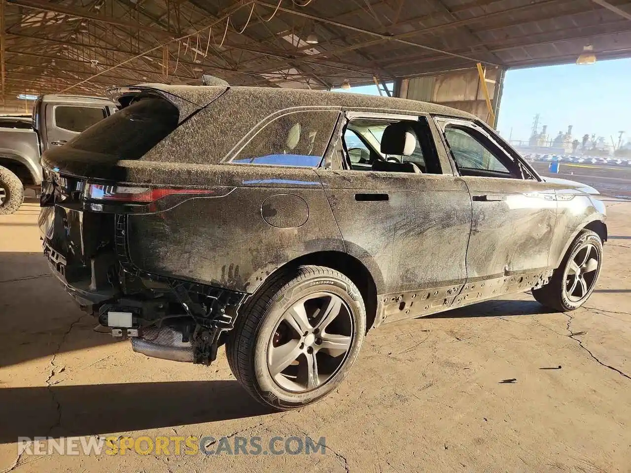 3 Photograph of a damaged car SALYJ2EX8MA315784 LAND ROVER RANGEROVER 2021