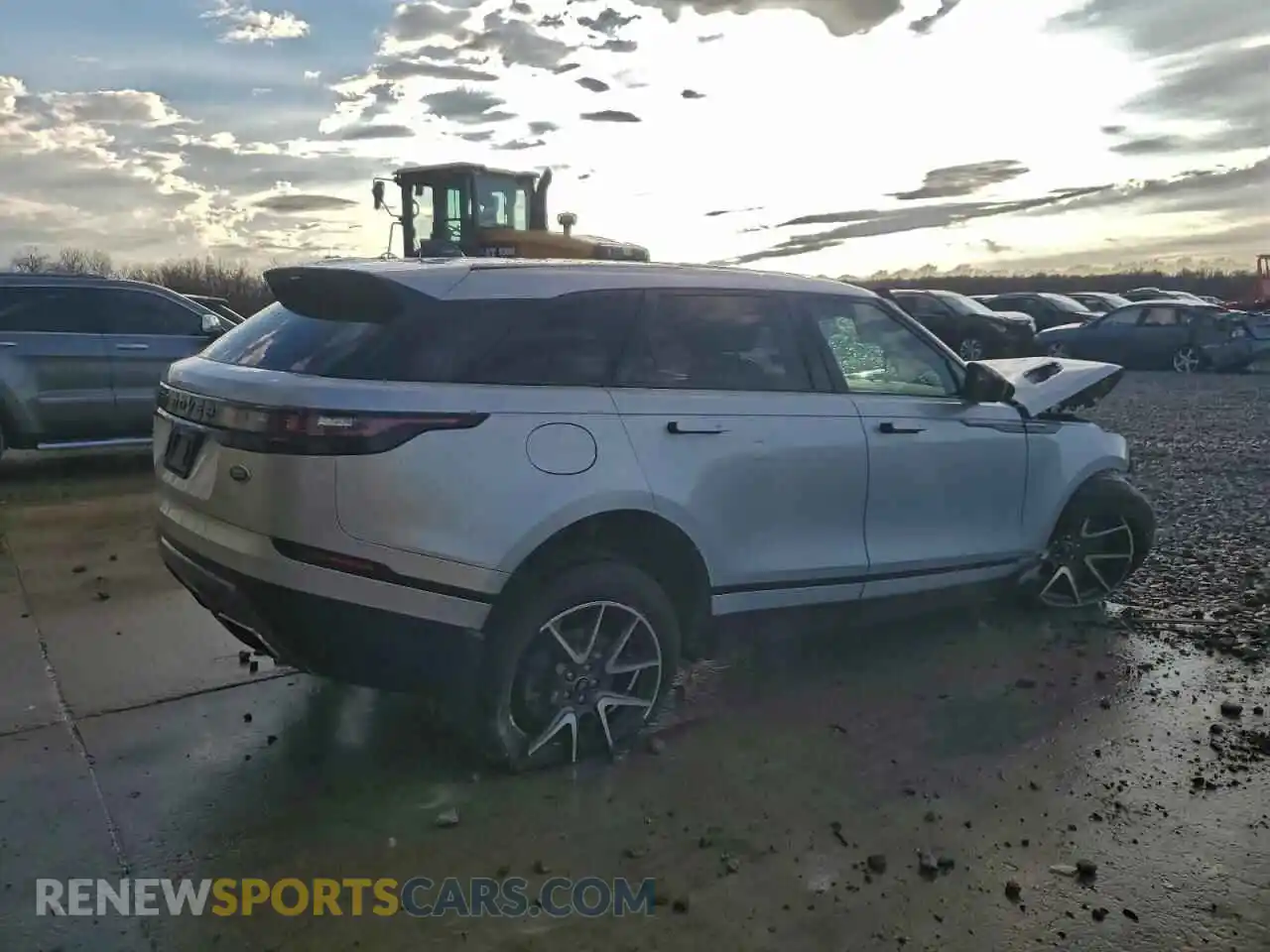 3 Photograph of a damaged car SALYT2EU6MA298046 LAND ROVER RANGEROVER 2021