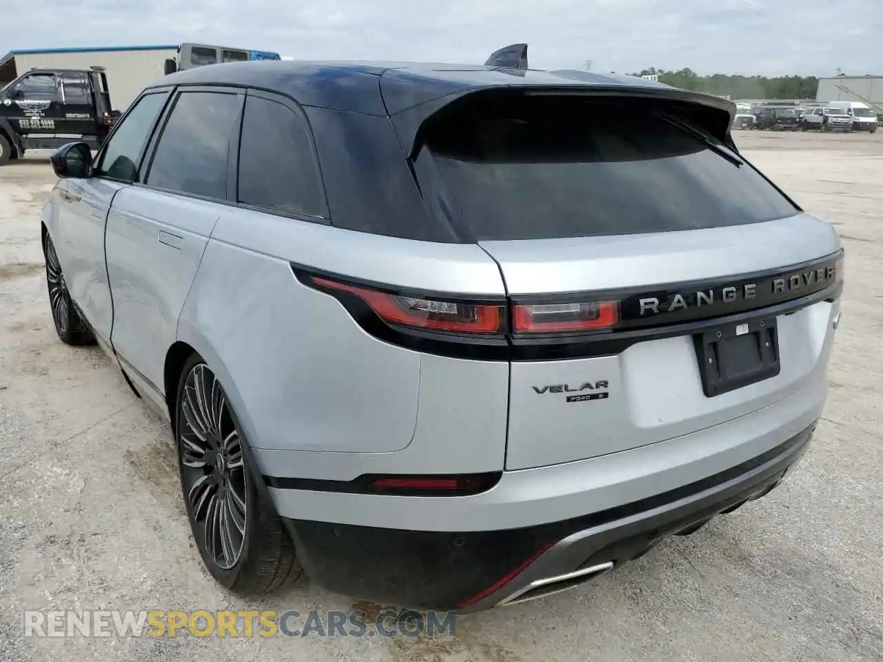 3 Photograph of a damaged car SALYT2EU9MA321335 LAND ROVER RANGEROVER 2021