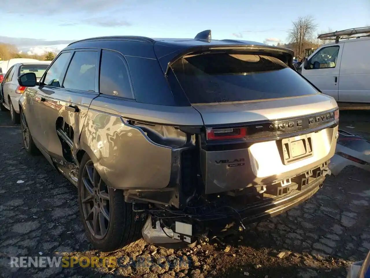 3 Photograph of a damaged car SALYT2EUXMA320484 LAND ROVER RANGEROVER 2021