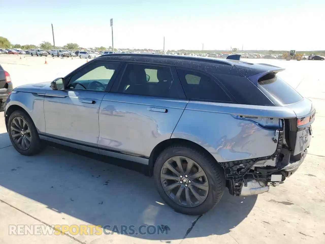 2 Photograph of a damaged car SALYT2EX0MA322769 LAND ROVER RANGEROVER 2021