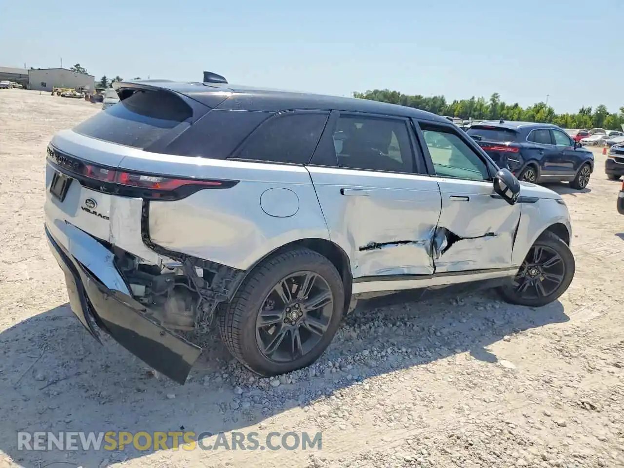 3 Photograph of a damaged car SALYT2EX2MA314219 LAND ROVER RANGEROVER 2021