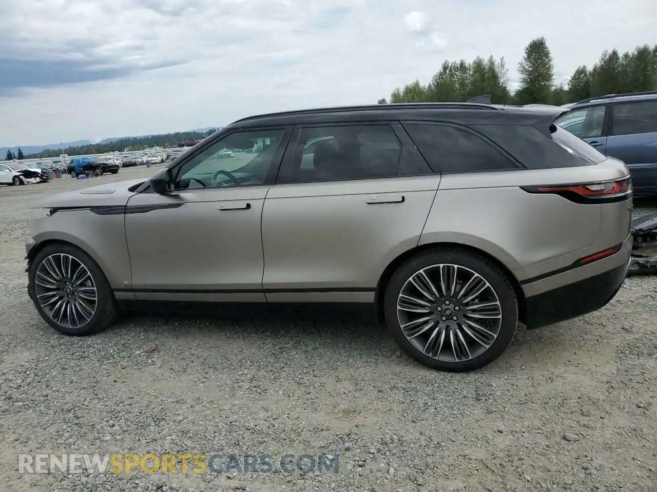 2 Photograph of a damaged car SALYT2EX2MA319937 LAND ROVER RANGEROVER 2021