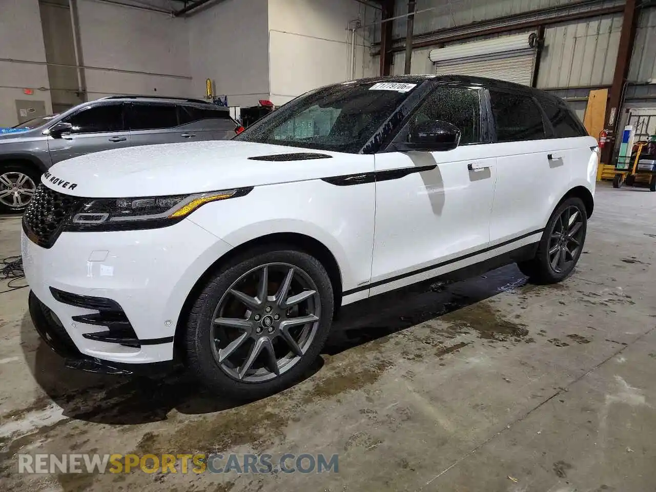1 Фотография поврежденного автомобиля SALYT2EX4MA297729 LAND ROVER RANGEROVER 2021