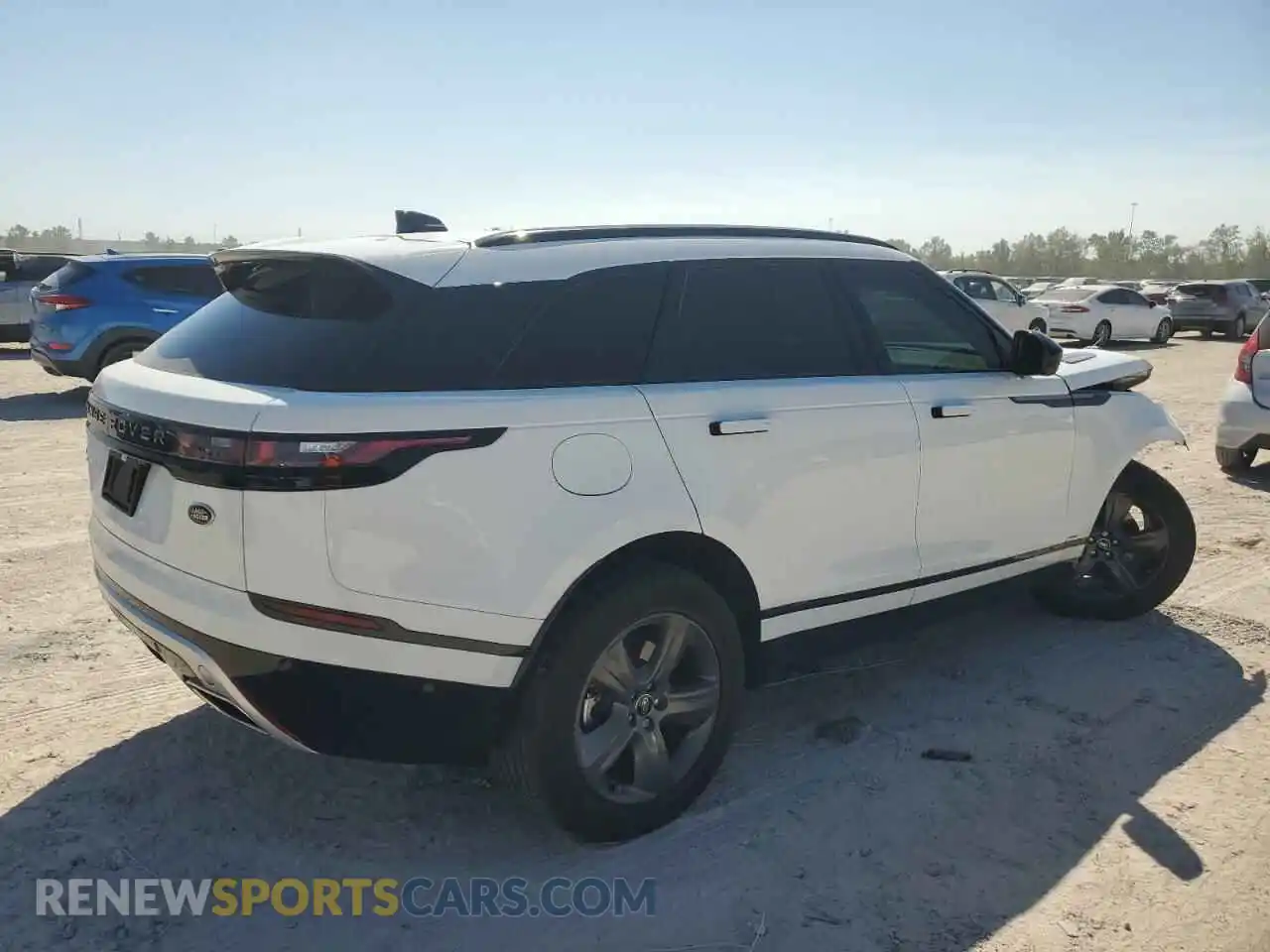 3 Photograph of a damaged car SALYT2EX4MA316683 LAND ROVER RANGEROVER 2021