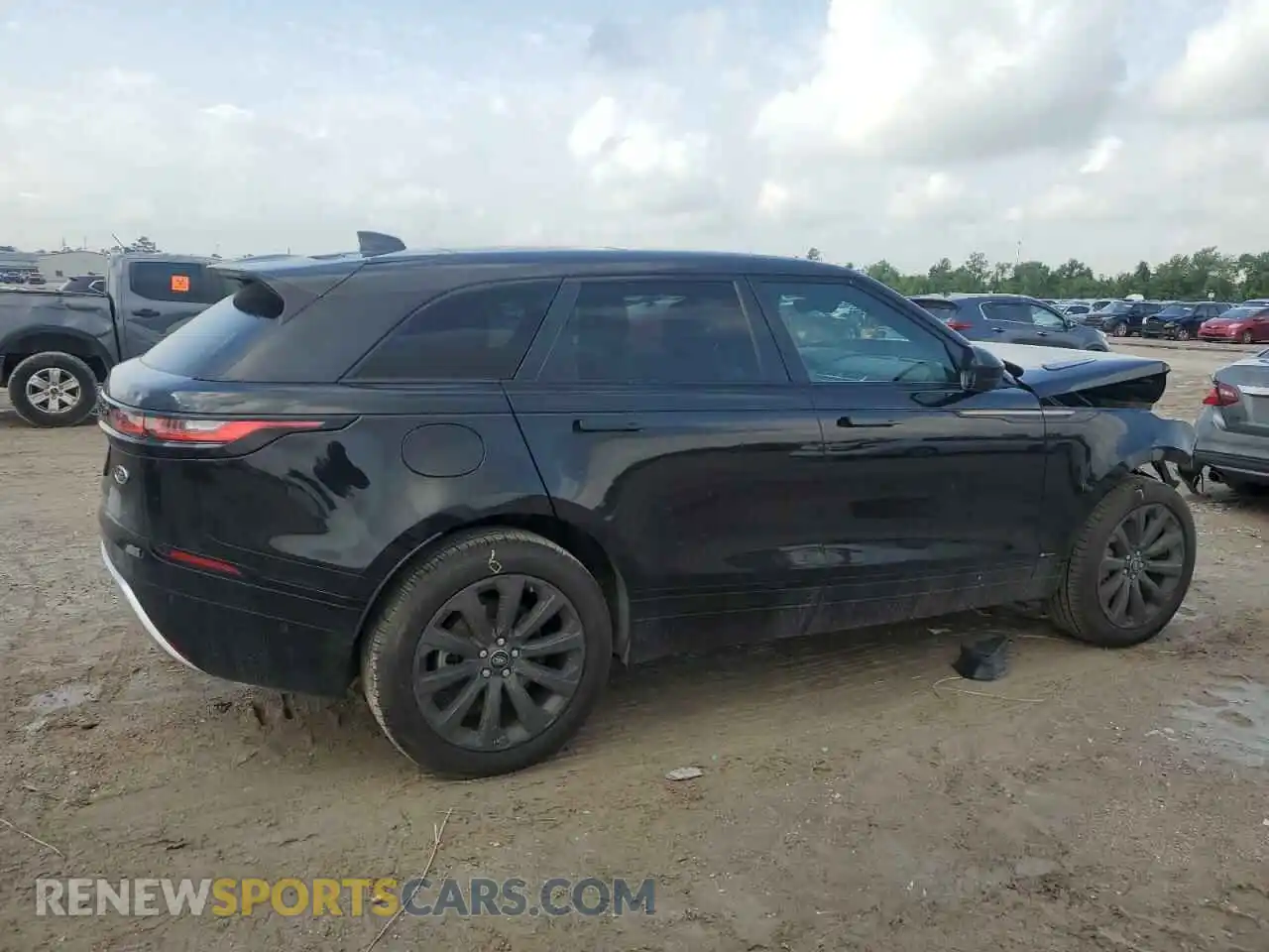 3 Photograph of a damaged car SALYT2EX5MA311136 LAND ROVER RANGEROVER 2021