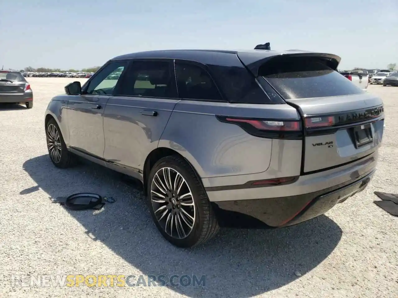 3 Photograph of a damaged car SALYT2EX7MA304091 LAND ROVER RANGEROVER 2021