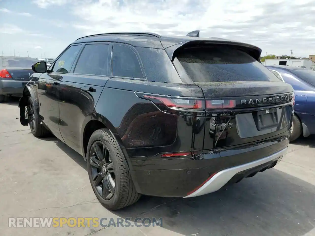 3 Photograph of a damaged car SALYT2EX7MA324180 LAND ROVER RANGEROVER 2021