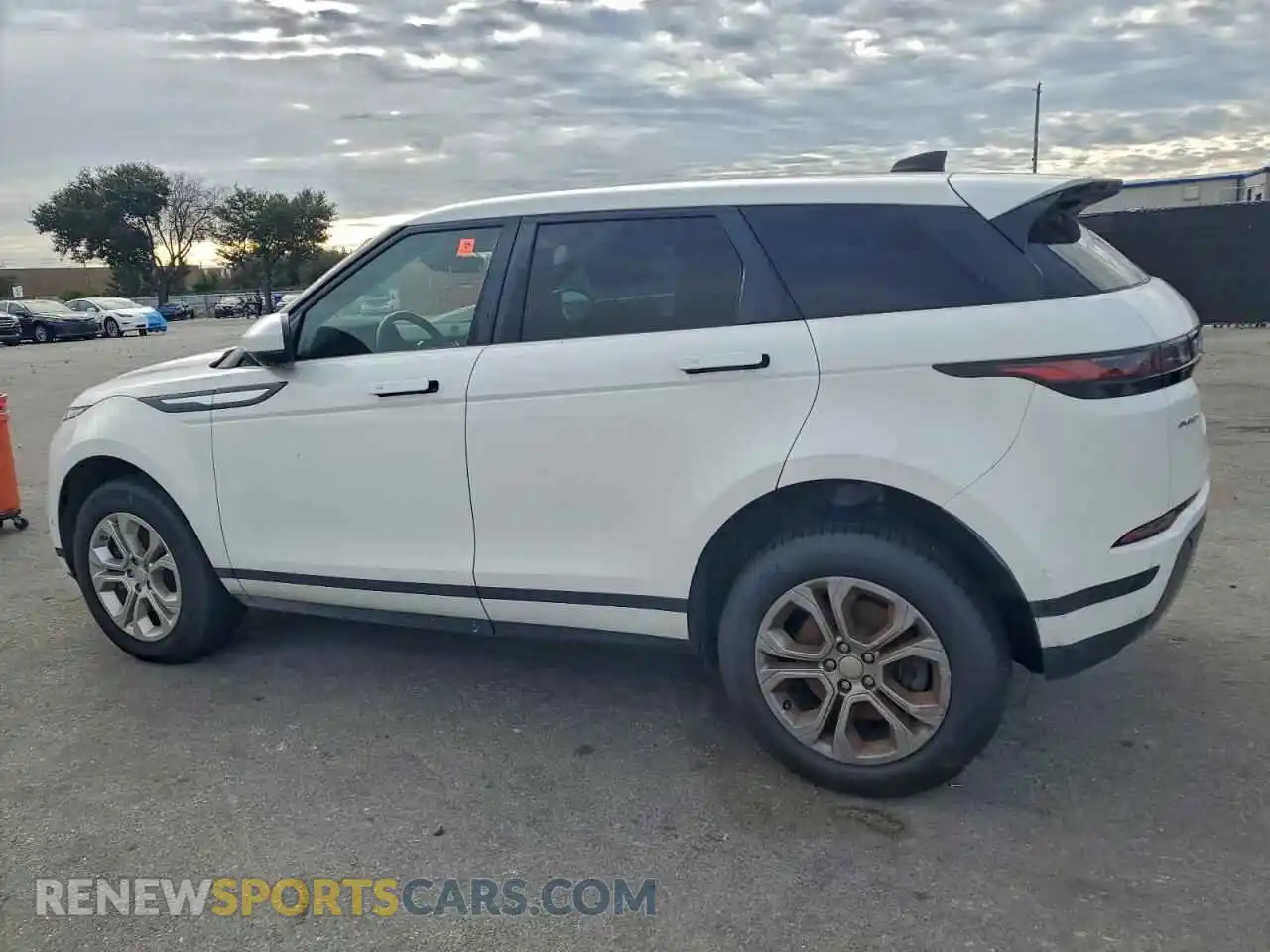 2 Фотография поврежденного автомобиля SALZJ2FX5MH130277 LAND ROVER RANGEROVER 2021
