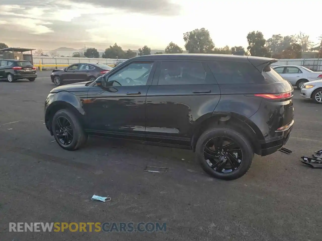 2 Фотография поврежденного автомобиля SALZJ2FX7MH122570 LAND ROVER RANGEROVER 2021