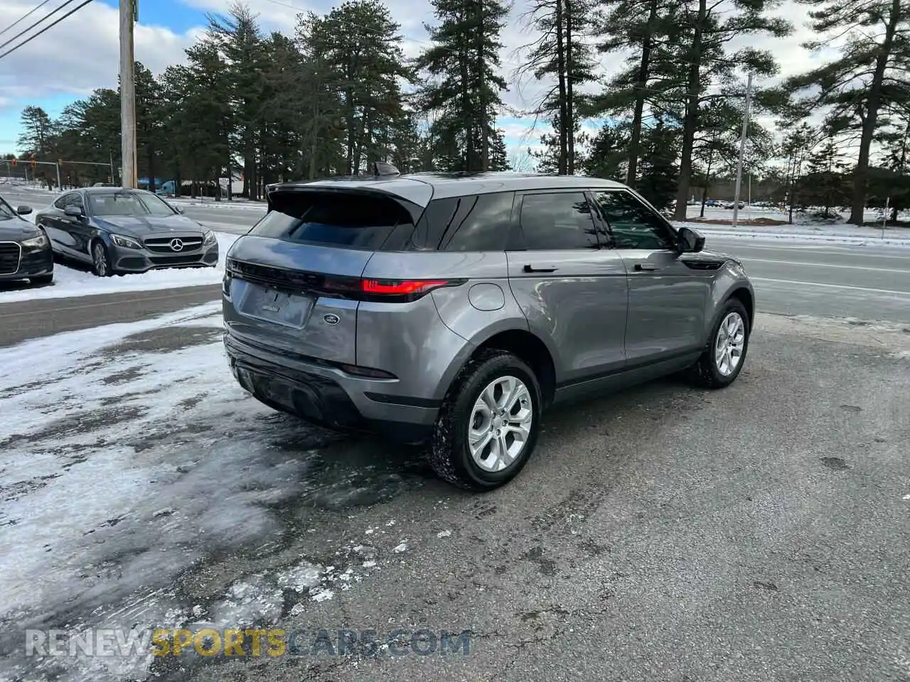 3 Photograph of a damaged car SALZJ2FX7MH153527 LAND ROVER RANGEROVER 2021