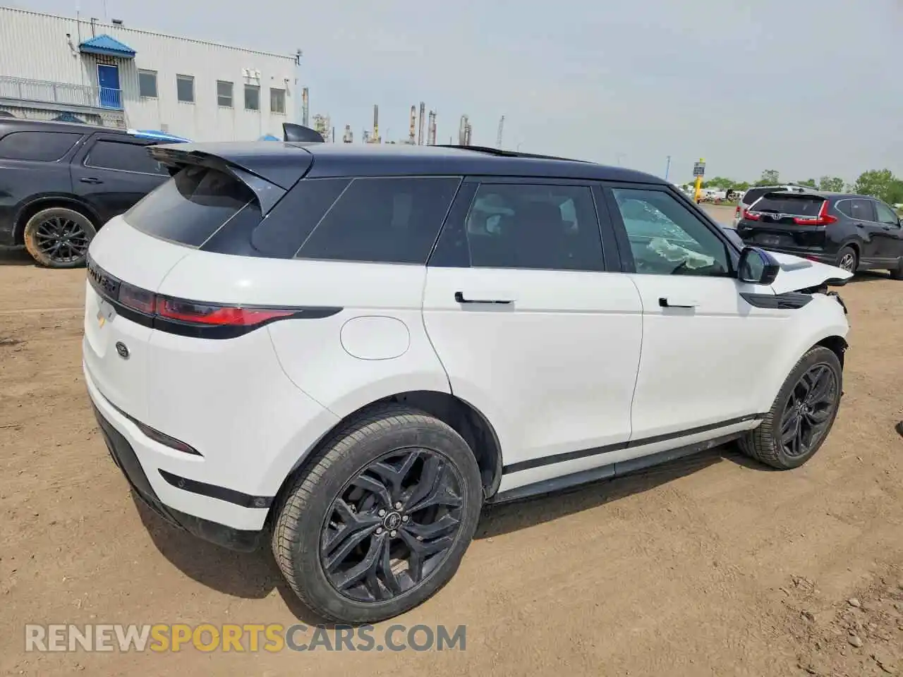 3 Photograph of a damaged car SALZL2FX6MH153304 LAND ROVER RANGEROVER 2021