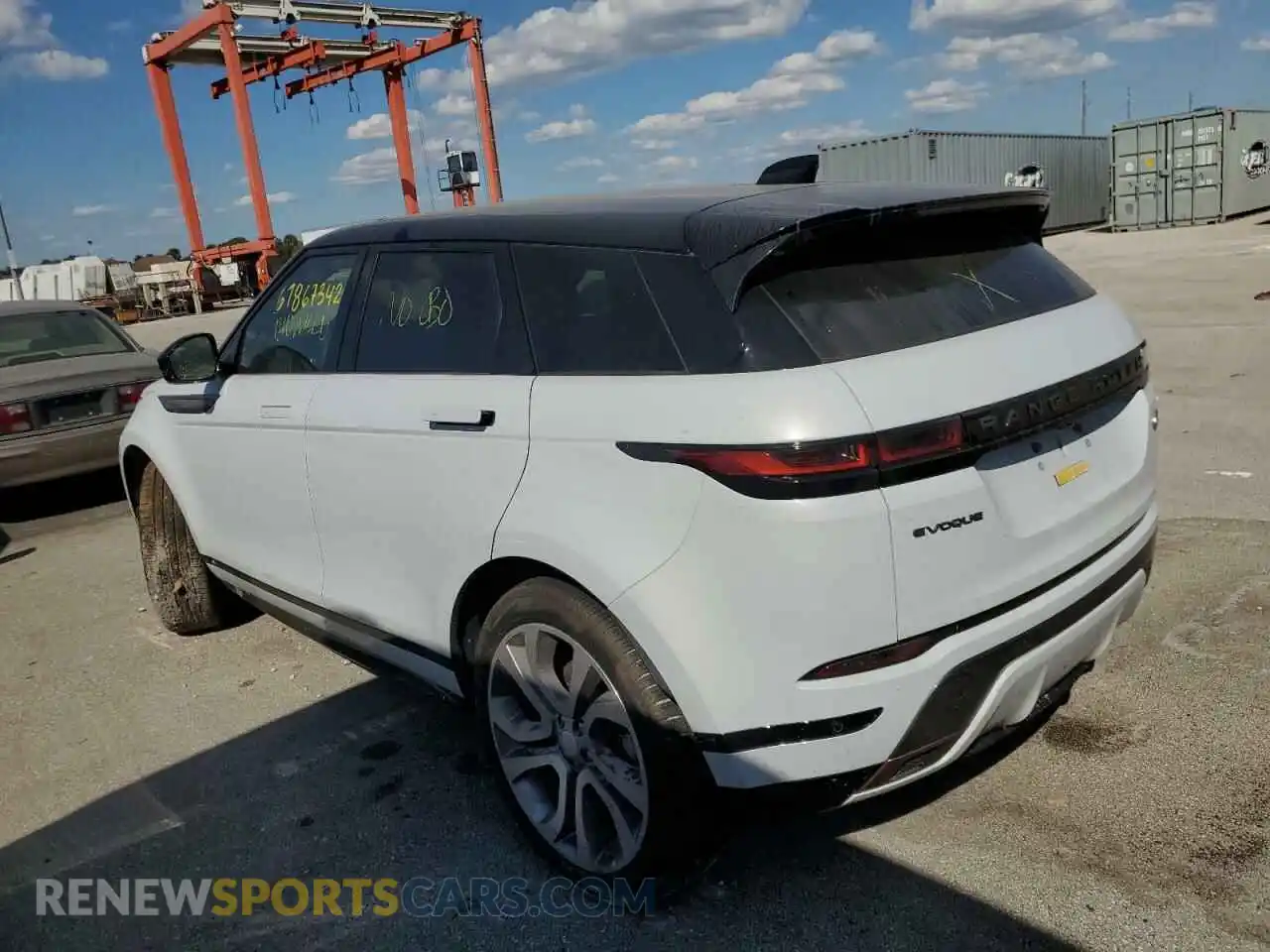 3 Фотография поврежденного автомобиля SALZM2FX6MH126035 LAND ROVER RANGEROVER 2021