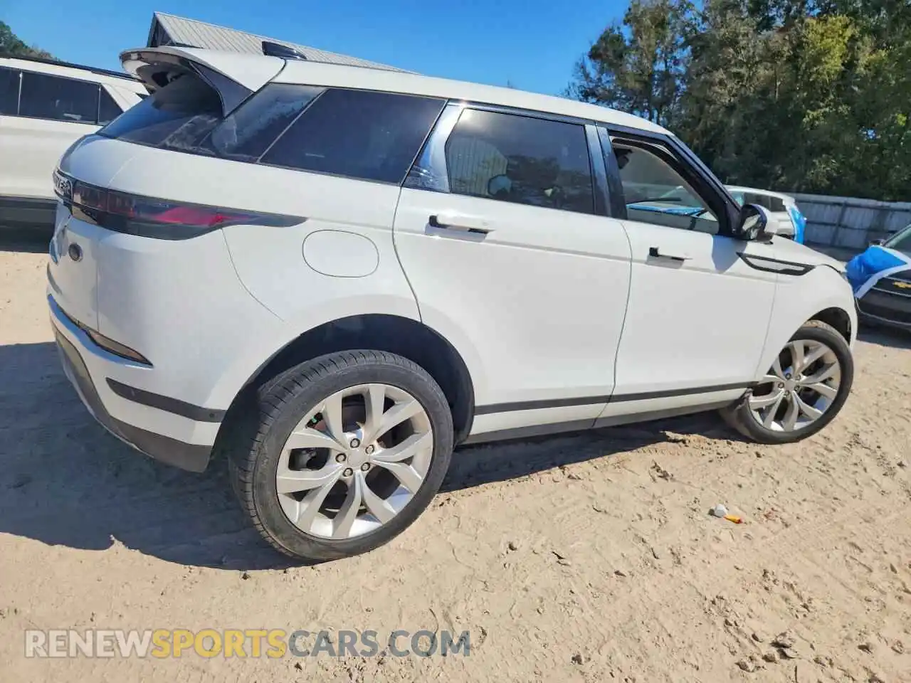 3 Photograph of a damaged car SALZP2FX4MH127885 LAND ROVER RANGEROVER 2021