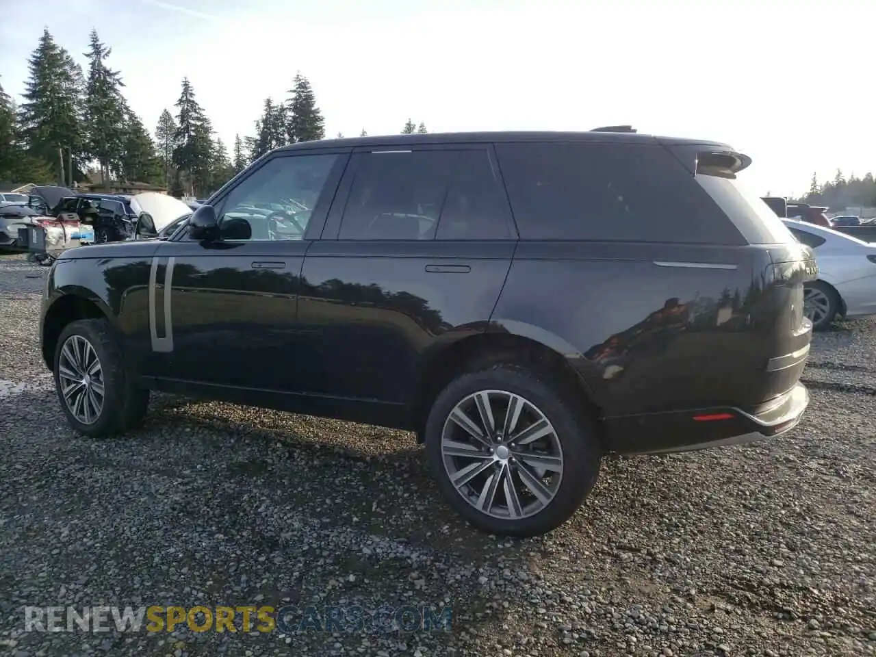 2 Photograph of a damaged car SALKP9FUXNA003520 LAND ROVER RANGEROVER 2022