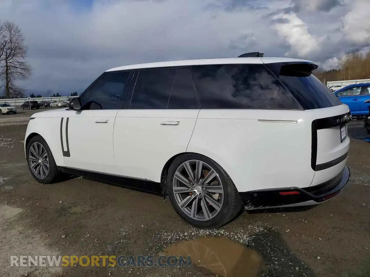 2 Photograph of a damaged car SALKP9E71PA023038 LAND ROVER RANGEROVER 2023